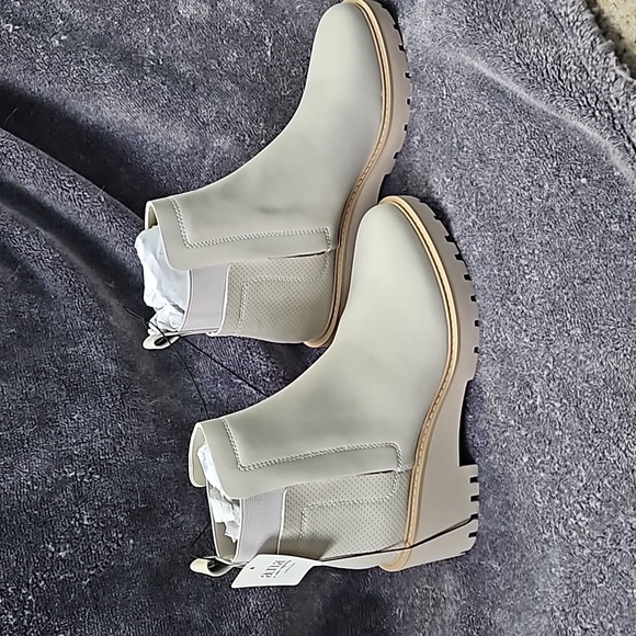 a.n.a Shoes - Boots